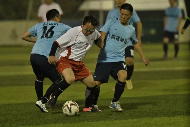 新赛季防守排行榜揭晓：雷霆与马刺争夺霸主地位